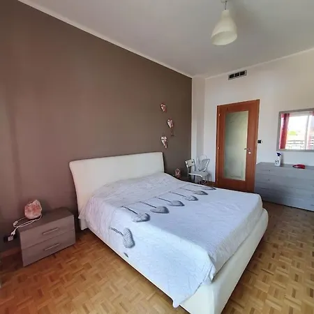 Bilocale Panoramico Comodo A Universita E Servizi * Грульяско